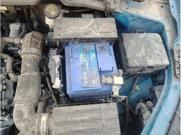 Car image 40