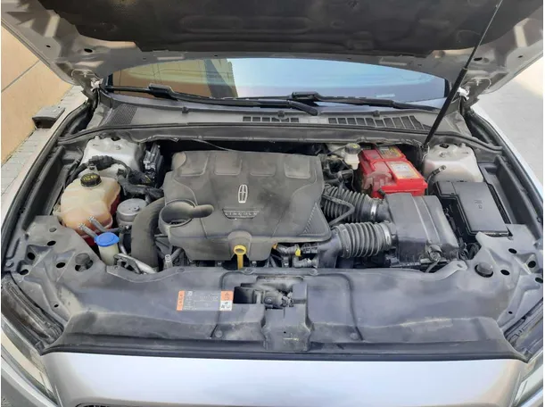 Car image 19