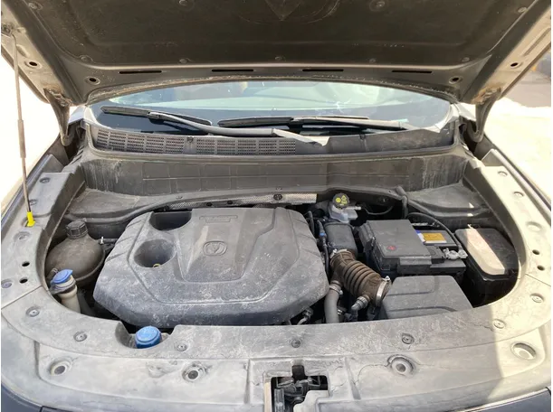 Car image 25