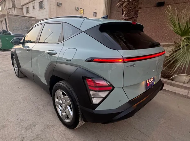 Car image 5