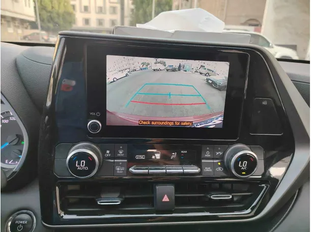 Car image 34