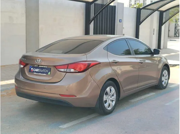 Car image 5