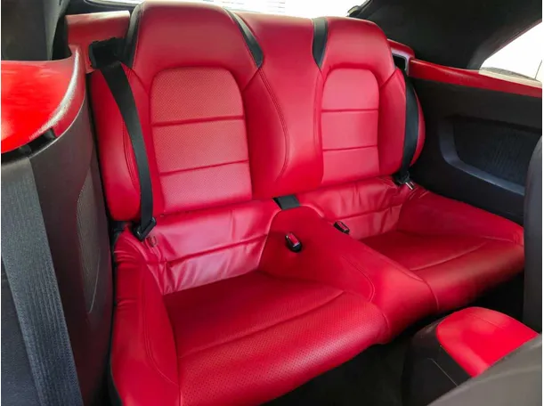 Car image 14