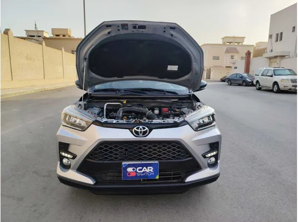 Car image 28