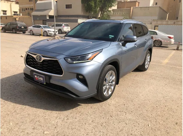 2022 Toyota Highlander in KSA