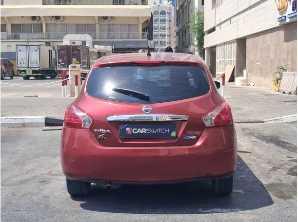 Car image 6
