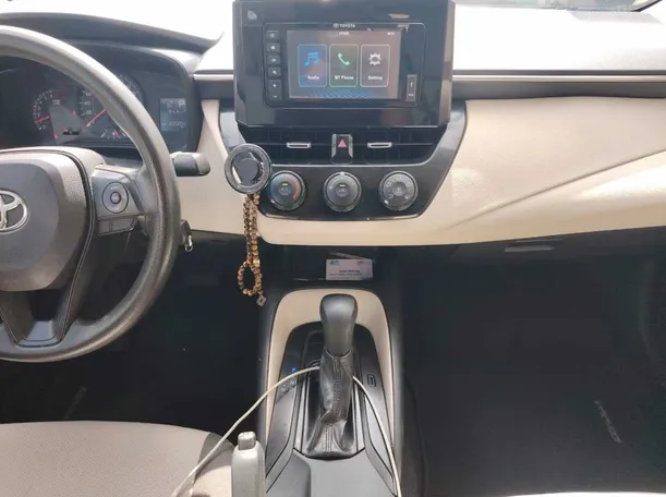 Car image 20