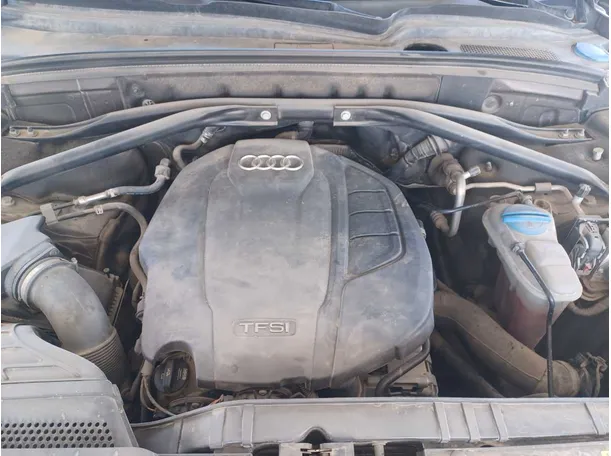 Car image 24