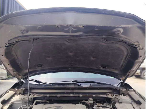 Car image 37