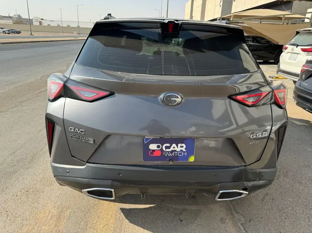 Car image 5