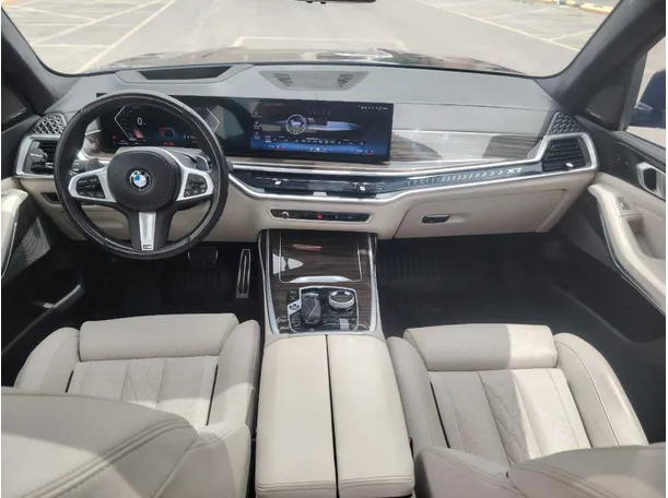 Car image 38