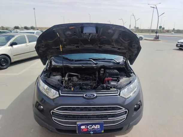 Car image 25