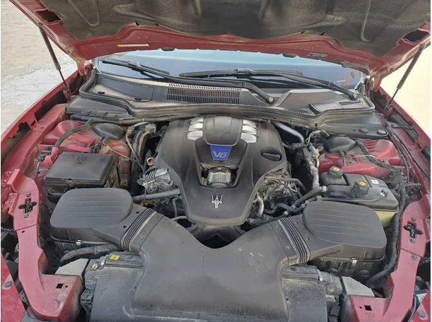 Car image 24