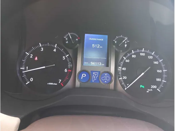 Car image 18