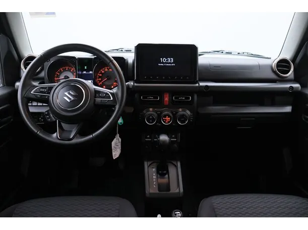 Car image 14