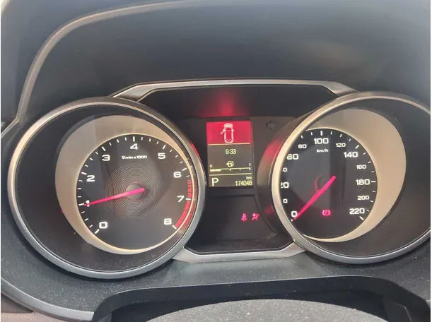 Car image 18