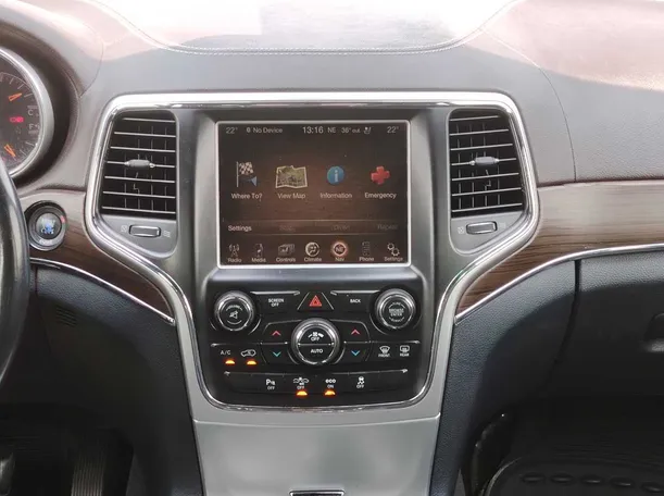 Car image 21