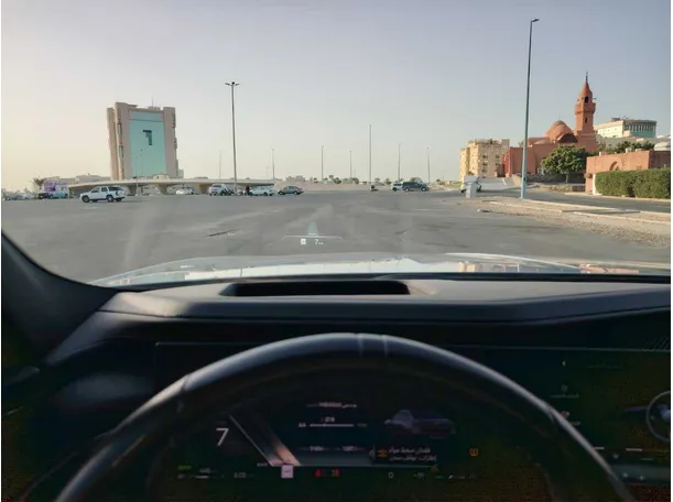 Car image 28