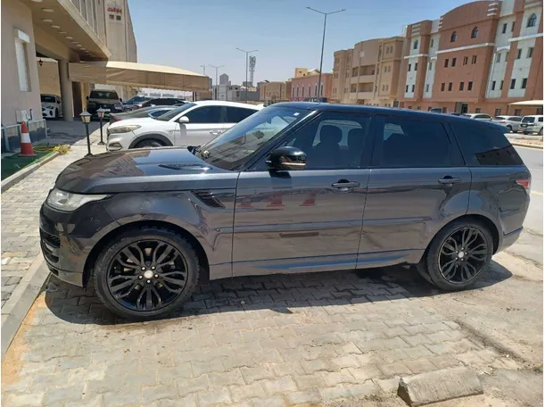 Car image 8