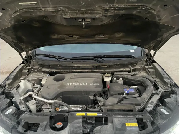 Car image 26