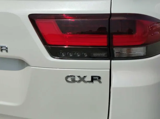 Car image 40