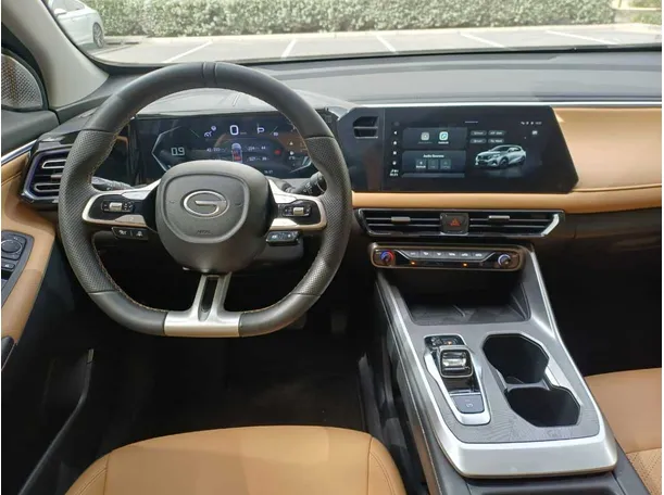 Car image 13
