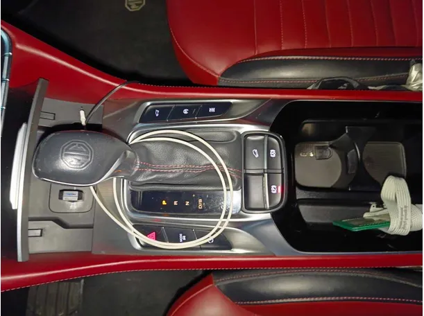 Car image 25
