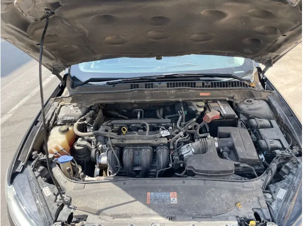 Car image 26