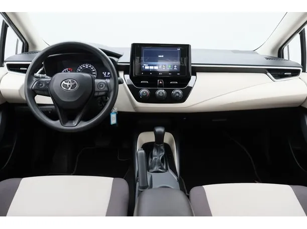 Car image 14