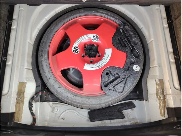 Car image 35