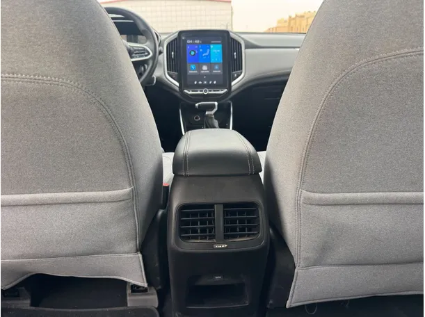 Car image 20