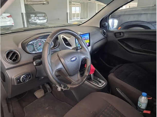 Car image 6