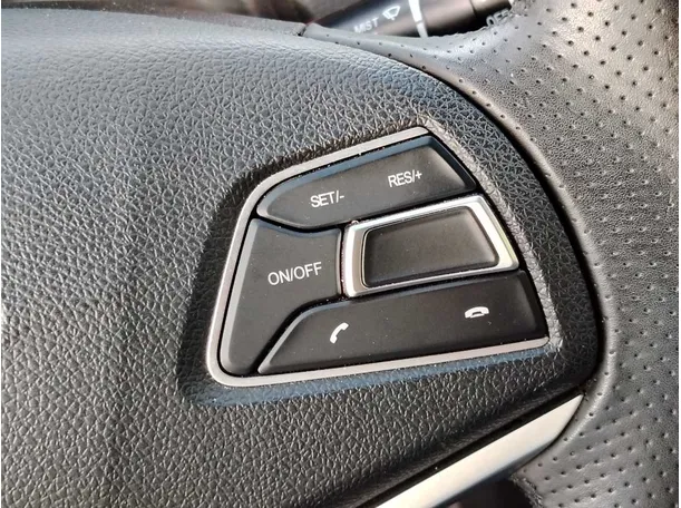 Car image 34