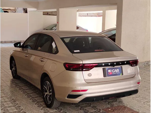 Car image 7