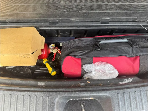 Car image 21