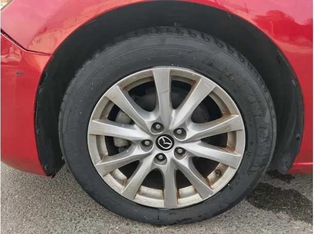 Car image 10