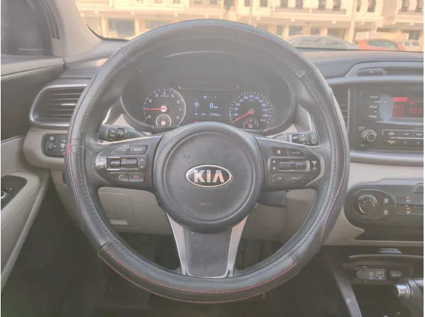Car image 21
