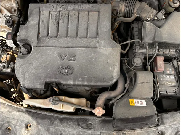 Car image 25