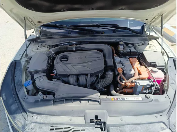Car image 40