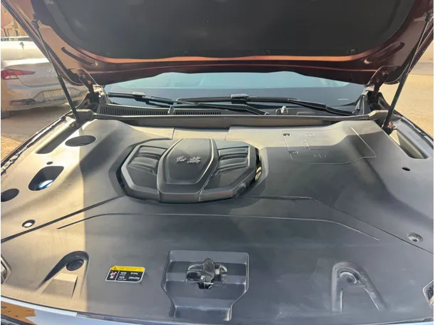 Car image 25
