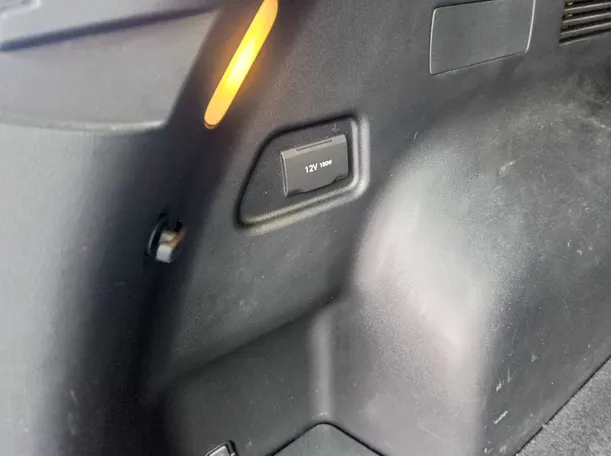 Car image 35