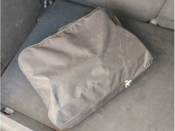 Car image 28