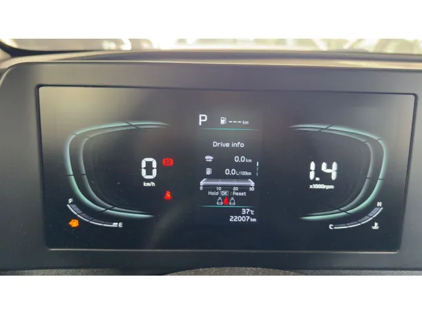 Car image 14