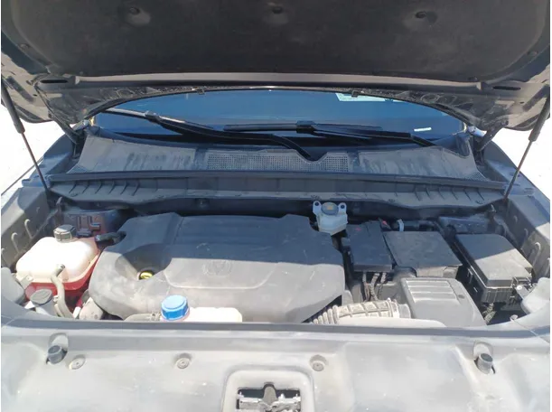 Car image 24