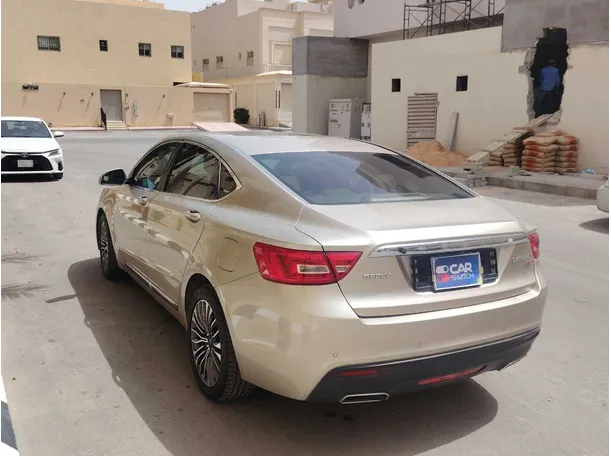 Car image 7