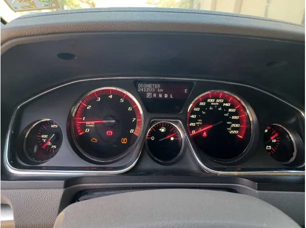 Car image 18