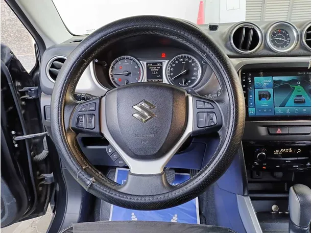 Car image 13