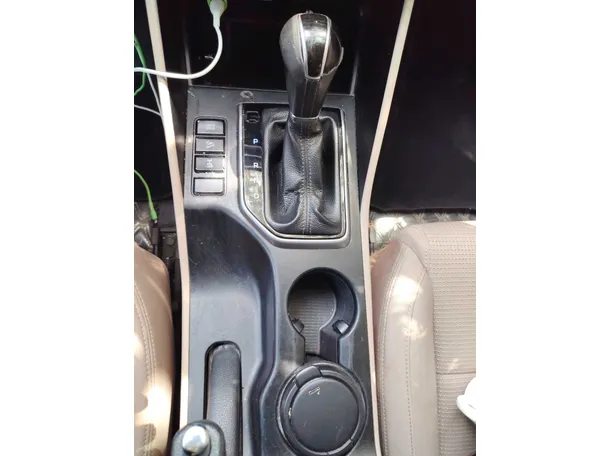 Car image 18