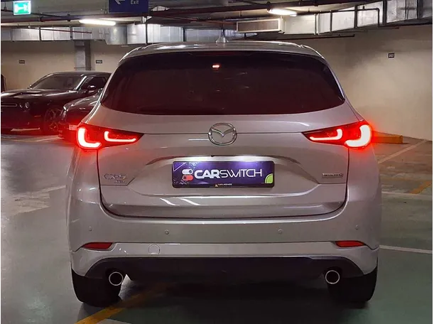Car image 6