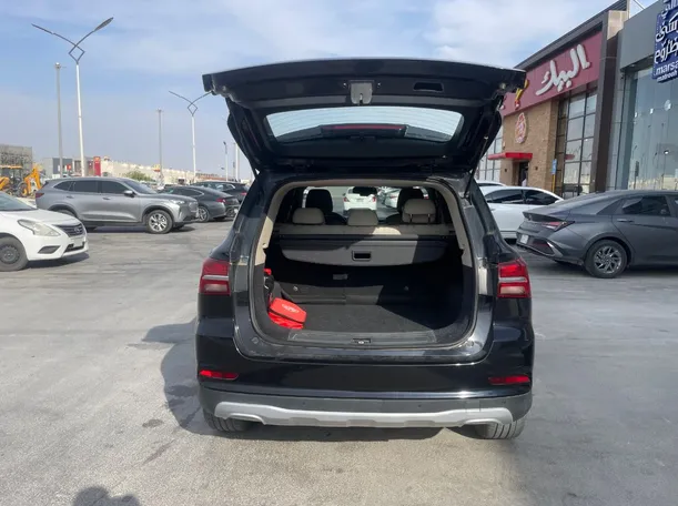 Car image 21